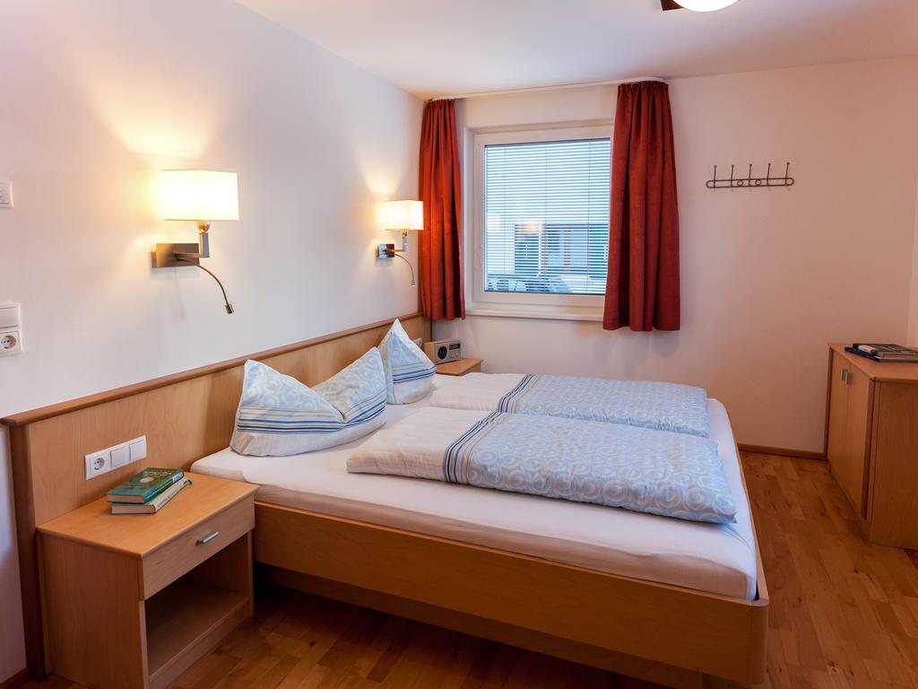 Ferienwohnung Haus Sebastian Lech am Arlberg Zimmer foto